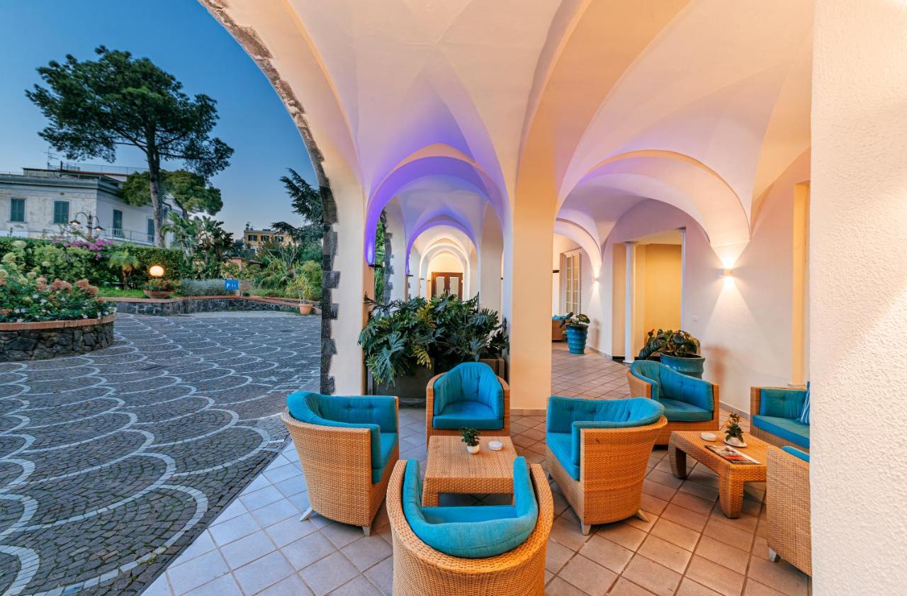Hotel Regina Palace Terme Иския Екстериор снимка