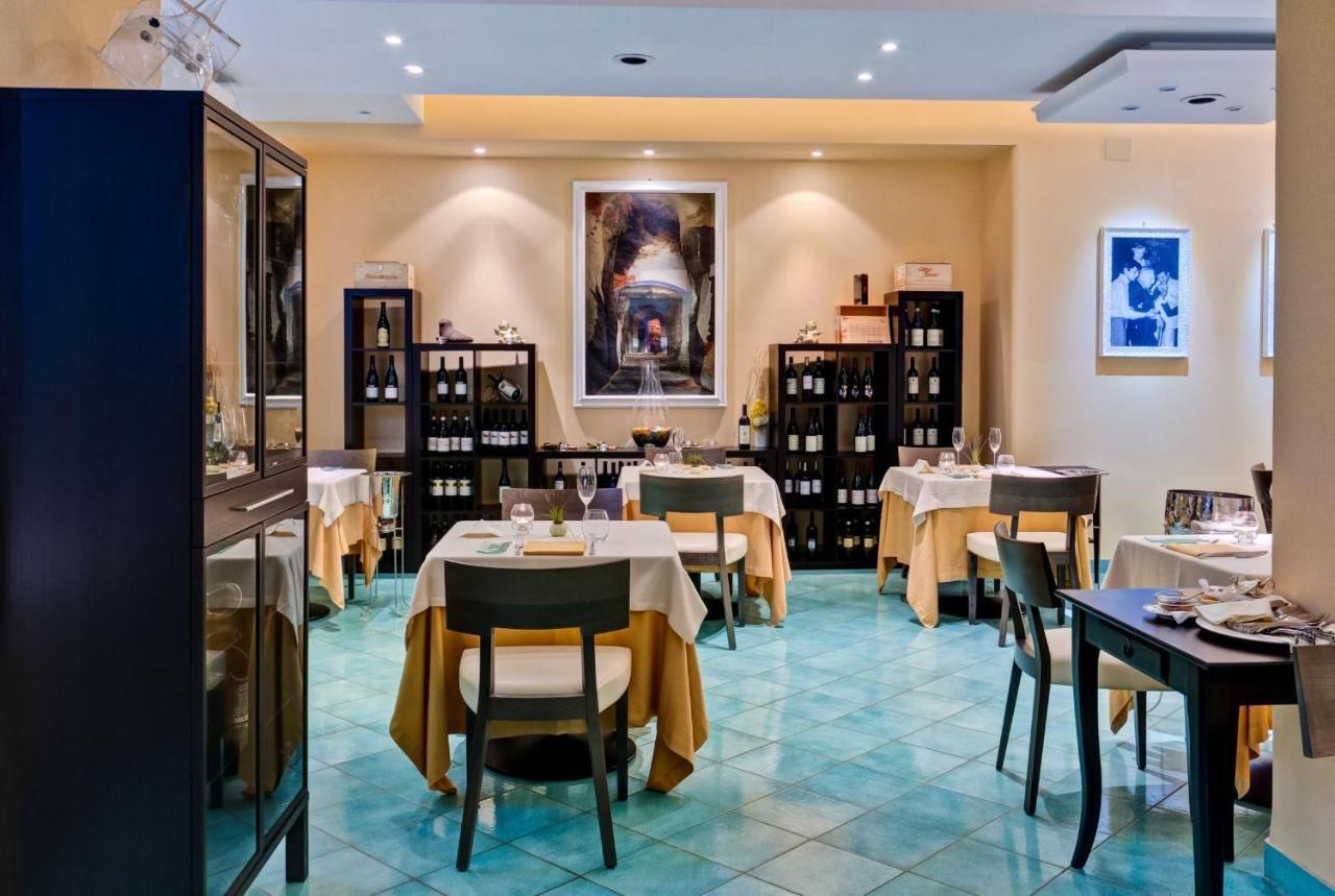 Hotel Regina Palace Terme Иския Екстериор снимка