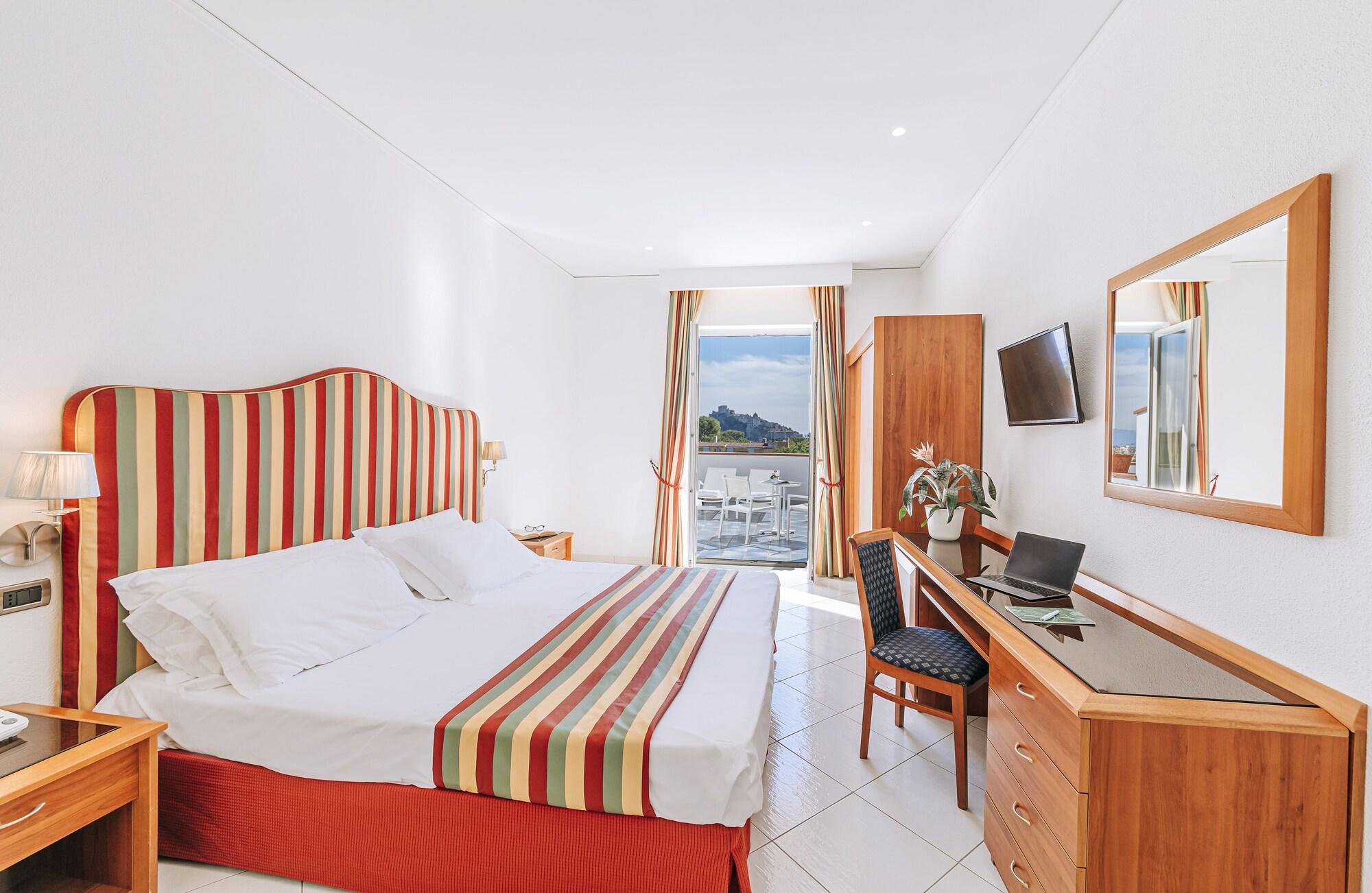 Hotel Regina Palace Terme Иския Екстериор снимка
