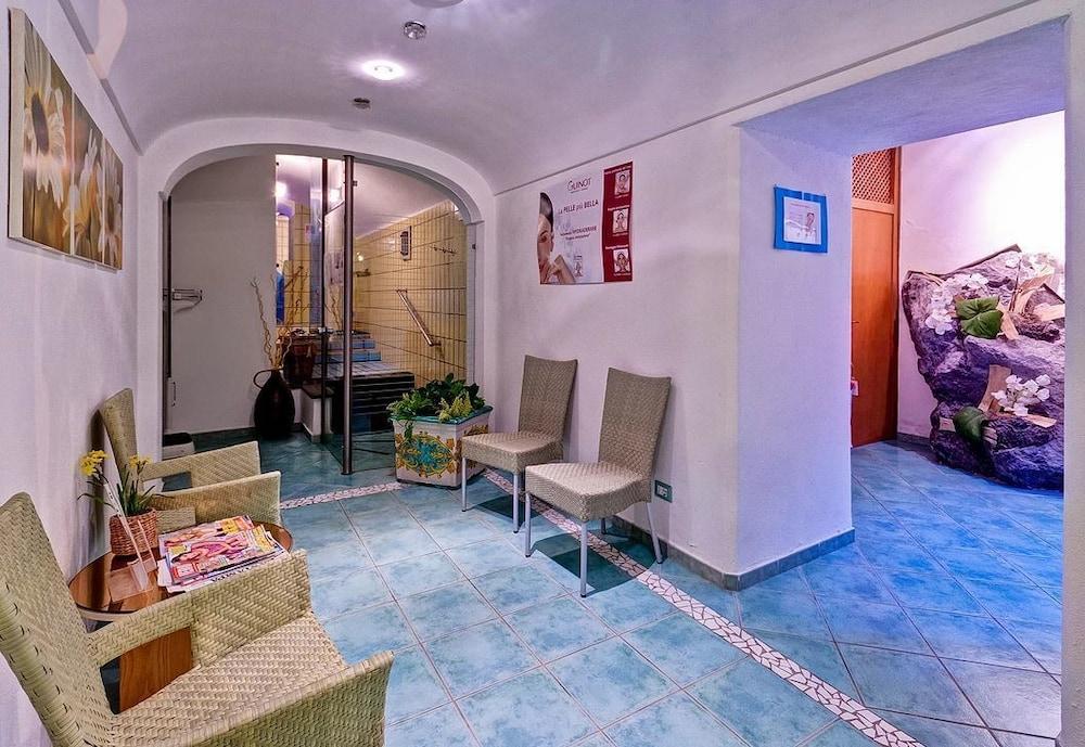 Hotel Regina Palace Terme Иския Екстериор снимка