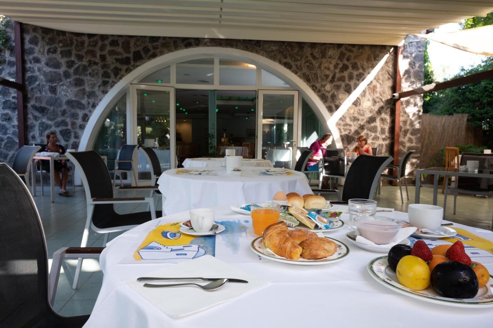 Hotel Regina Palace Terme Иския Екстериор снимка