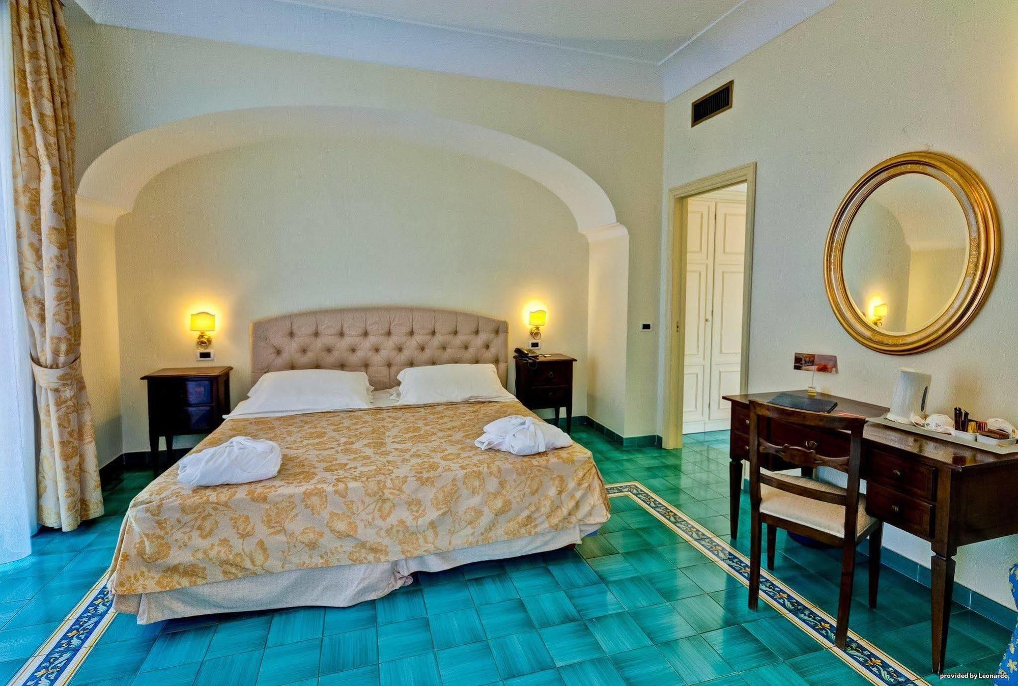 Hotel Regina Palace Terme Иския Екстериор снимка